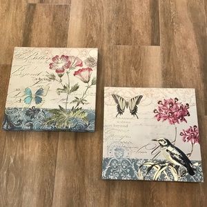 NWT canvas wall art- set of 2